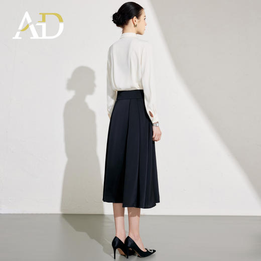 AD衬衫2025新款光泽感面料飘带装饰白上衣女设计感微宽松休闲衬衣 商品图4