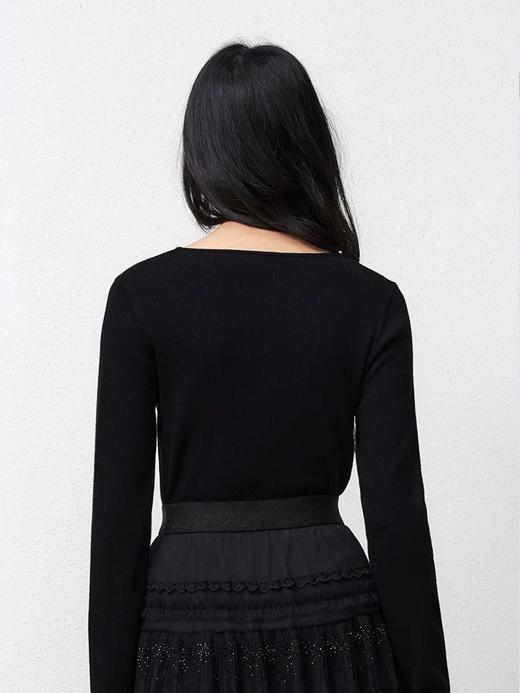 3楼FEXATA服饰(新百)     法式立体花钉珠针织上衣 商品图1