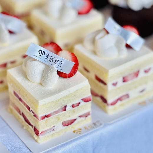 日式草莓奶油蛋糕 商品图0