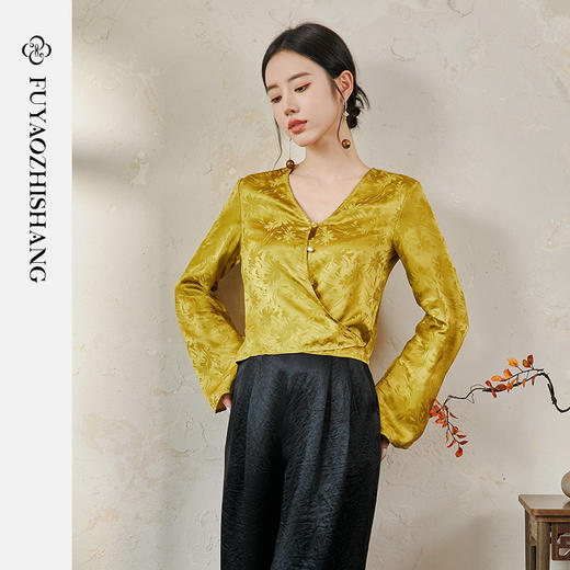 FUYAO扶摇 提花衬衫女秋季新款喇叭袖光泽感缎面上衣国风珠扣衬衣 商品图1