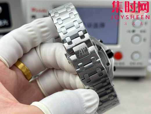 AP爱彼 OMF皇家橡树离岸计时系列 皇家橡树26238 男士腕表 12点位小秒盘，表盘尺寸是热门的42mm表径 商品图7