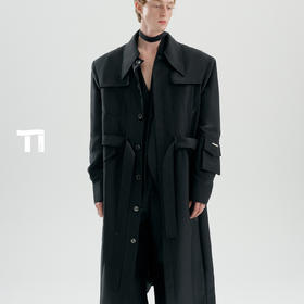 启世录TIWILLTANG“格律不羁”先锋廓形大衣