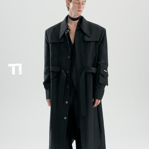 启世录TIWILLTANG“格律不羁”先锋廓形大衣 商品图0