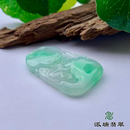 派瑞翡翠 翡翠挂件 糯冰 浅绿 商品图3