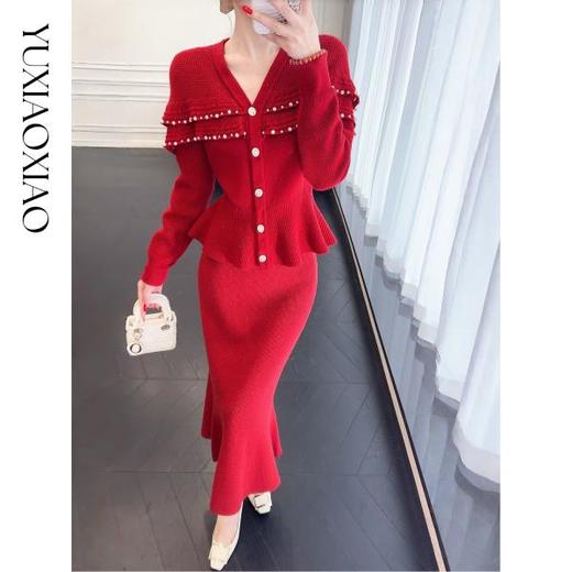 余潇潇【鸿运当头】绵羊毛混纺V领披肩荷叶边毛衣&鱼尾长半裙 商品图2