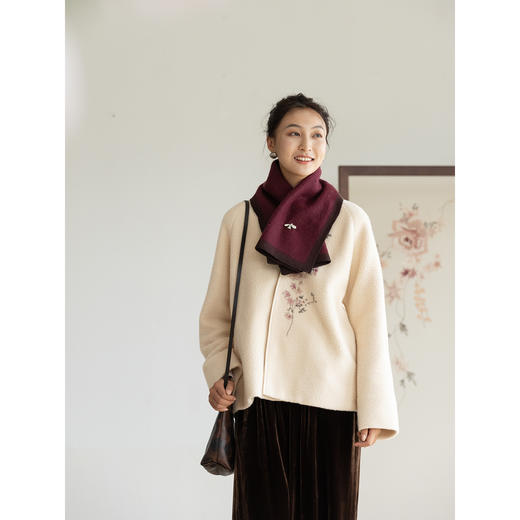 牧衣游原创手工刺绣棉羊毛毛呢短外套冬V领文艺百搭保暖开衫 植往 商品图3