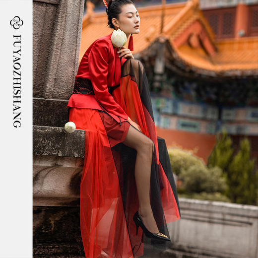 【定制款】红黑撞色西装外套女加长下摆两件套 定制款不支持退换 商品图3