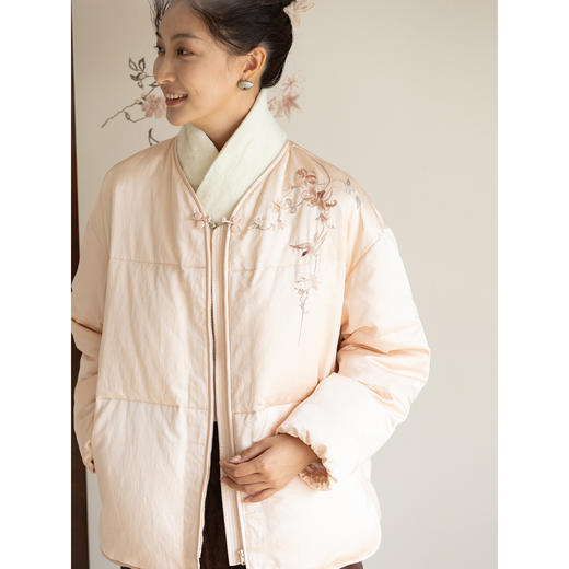 牧衣游原创 精工手绣丝棉95级红嘴雁绒羽绒短外套女保暖加厚 厘亭 商品图1