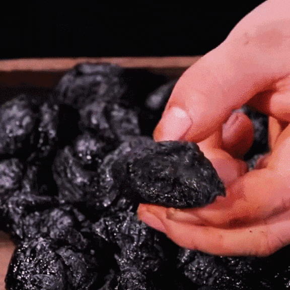 不起眼的它竟是公认“乌发高手”！每天吃点，肾有活力，头发乌睡得香气色好