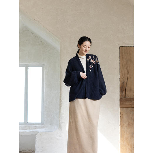 牧衣游原创 手工刺绣毛织外套软糯保暖蓬松慵懒百搭开衫 西岸来信 商品图3