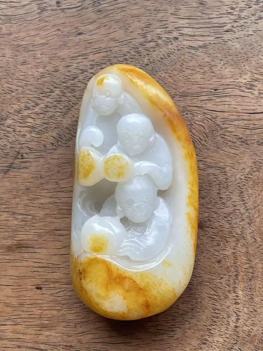 金沁籽料白玉巧雕猴戏纹把玩件，顺丰包邮 商品图0