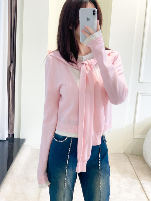 【孤品样衣，不退不换】甜美粉白撞色送飘带针织衫 商品图1