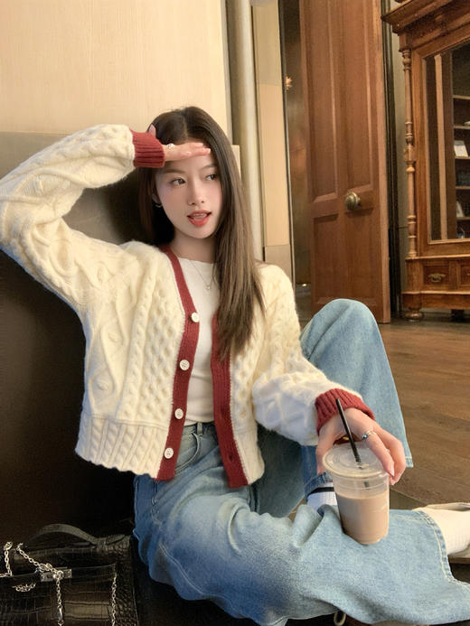 【179元任选2件】最后一波现货！复古短款V领毛衣开衫 商品图8