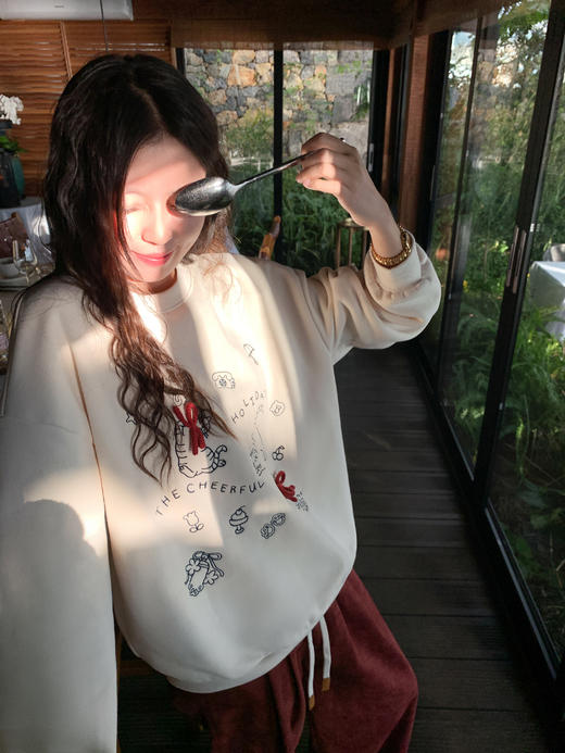 【179元任选2件】最后一波现货！杏色字母刺绣卫衣 商品图11