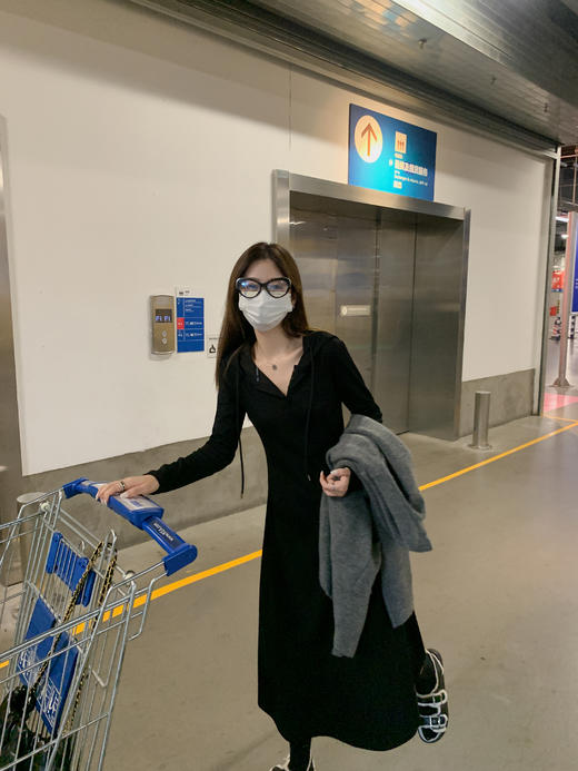 【179元任选2件】最后一波现货！2色连帽连衣长裙 商品图7