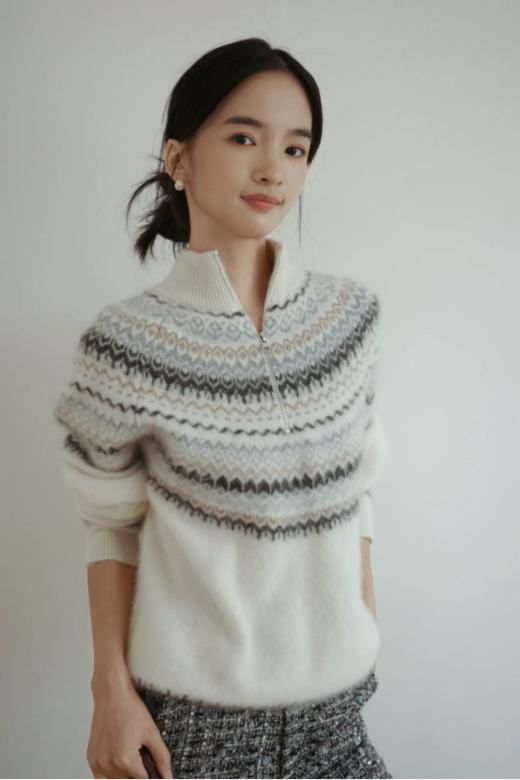 🎉秋天的“费尔岛毛衣”太好看，这样穿更减龄时髦【Avann100%羊毛费尔岛立领毛衣397】🔥100% 天然羊毛材质，锁温性强，🌟北方过冬 / 南方深秋外穿无压力，贴身穿柔软不扎肤  商品图3
