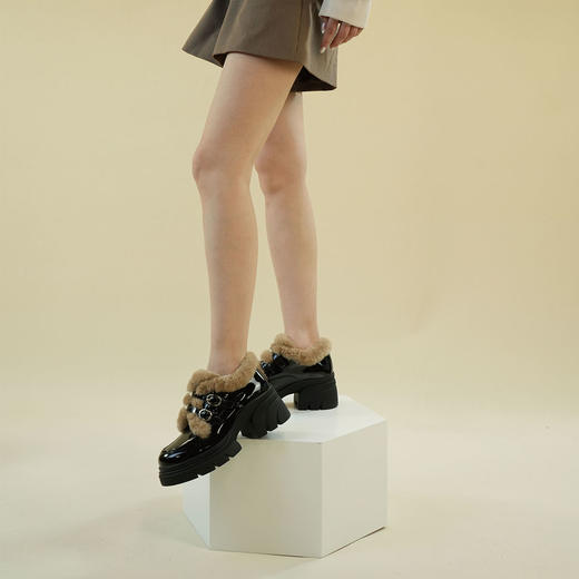 Westory2025年冬季牛漆皮厚底乐福鞋加绒保暖百搭深口毛毛鞋S25DM86051 商品图3