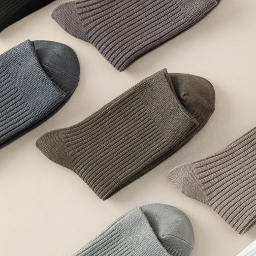 4双装！秋冬素色中筒棉袜男袜 黑灰咖色系沉稳百搭 商品图1