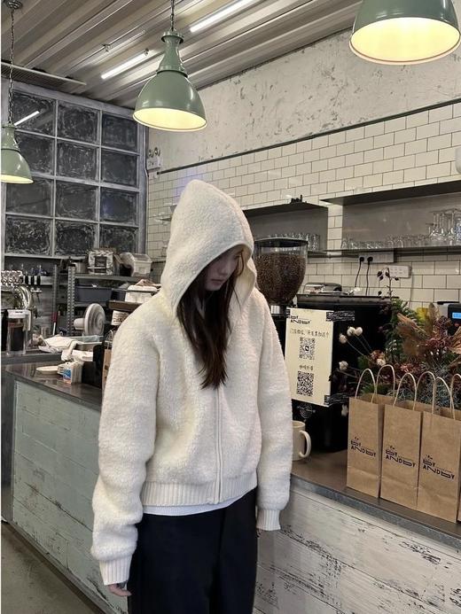 奶呼呼的羊羔毛拉链帽衫 商品图4