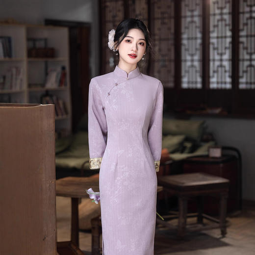 压花长款旗袍时尚改良，年轻少女款日常长袖旗袍SYK23027 商品图1