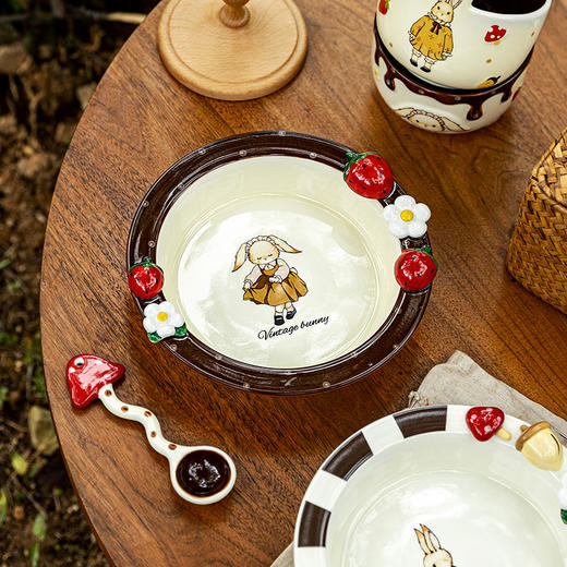 摩登主妇赫拉兔甜品水果盘家用菜盘陶瓷早餐盘可爱酸奶碗生日礼物 商品图1