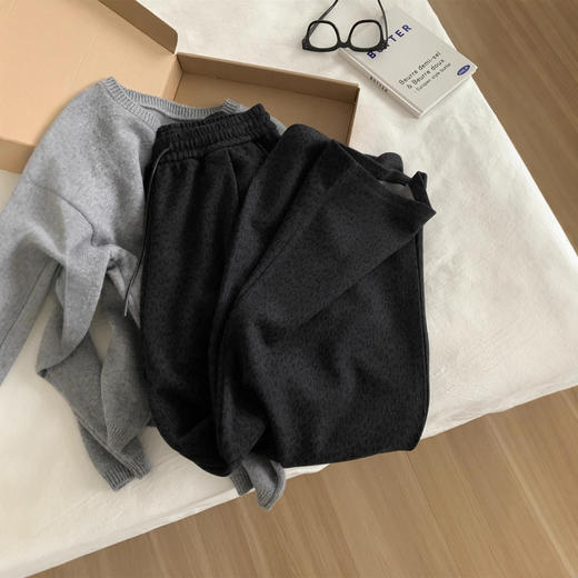 复古暗黑小豹纹阔腿裤！2025女慵懒垂感厚实保暖羊毛直筒休闲裤秋冬长裤！ 商品图1