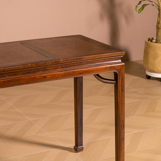 清	红木三镶瘿木束腰马蹄腿霸王枨画桌 商品图4