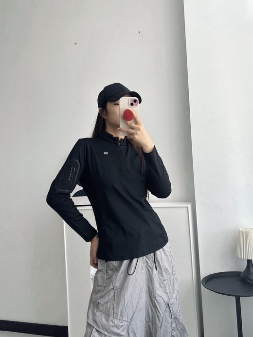 点此购买 可隆秋冬季女款半拉链速干运动内搭半拉链长袖T恤 qk 334146 商品图5