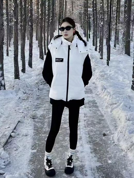 双十一特卖！！魔力薇薇【绒子90%】1297羽绒连帽马甲-喜出 商品图4