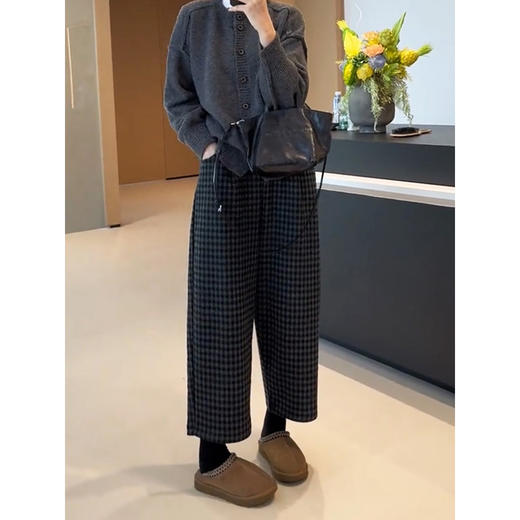 黑灰毛呢格纹九分裤！2025女简约秋冬加绒松紧腰复古休闲显瘦格子裤！ 商品图0