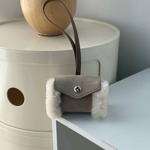 【澳洲品牌】EVERAU 奶油黑巧耳机包EAA041 商品图4