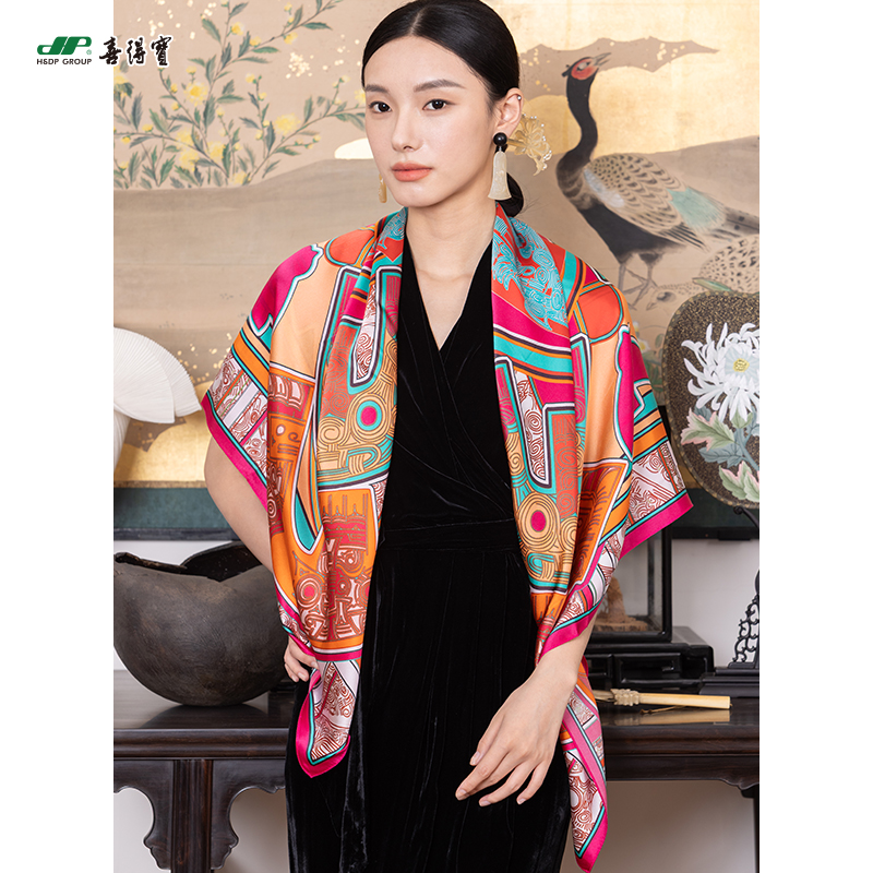 喜得宝文创丝巾《王国气象》良渚文化艺术数码方巾杭州丝绸100%桑蚕丝素绉缎