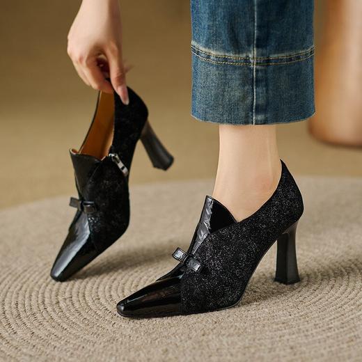 【预售5天】酒红色气质尖头粗跟单鞋女春秋季新款蝴蝶结高跟鞋深口鞋子QS&727 商品图1