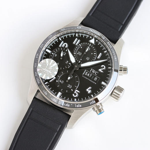 Noob official➕万国IWC与梅赛德斯AMG联名特别版
计时腕表41 AMG特别版，飞行员系列高性能计时腕表41采用钛金属或Ceratanium®瓷化钛金属制成 做工精细 打磨精良精品中精品 商品图2