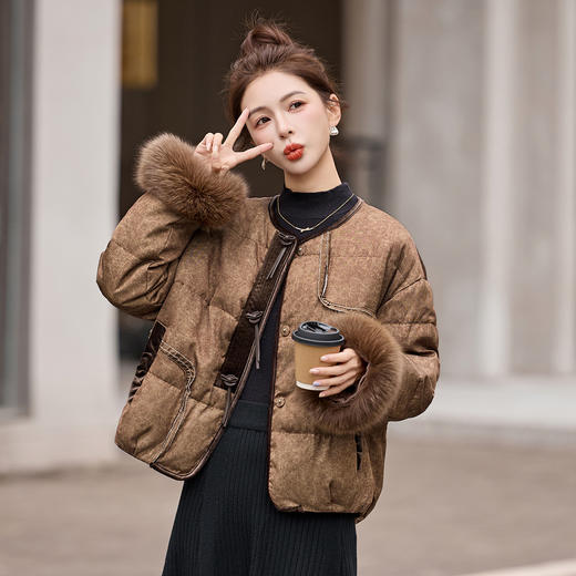 新中式可脱卸真狐狸毛袖口羽绒服，显瘦轻奢国风气质外套HR-AQHUI8139 商品图2
