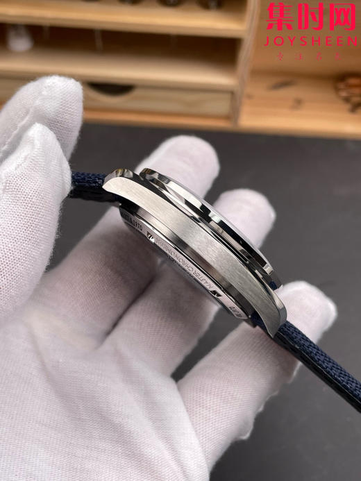 弥补遗憾·三代齐飞 SMF欧米茄超霸系列 超霸史努比 1.2.3代史努比周年纪念腕表 表径42mm 商品图3