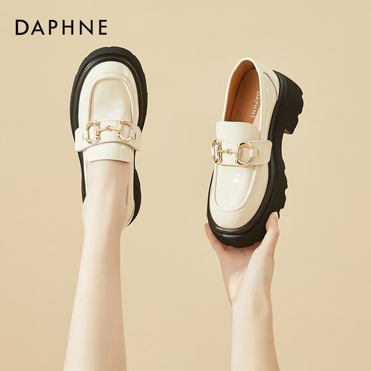 【达芙妮】英伦增高乐福鞋4022101578 商品图4