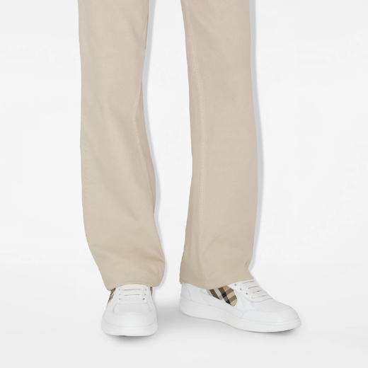 BURBERRY 巴宝莉 女士马术骑士徽标标签皮革格纹 Terrace 休闲运动鞋 白色 8108654 A1464 商品图5