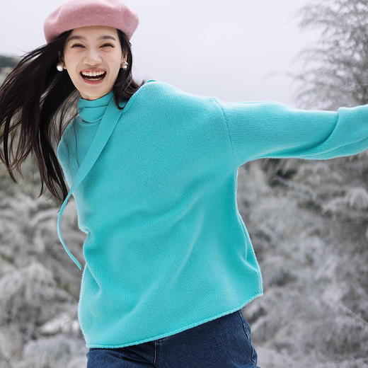 绽放631朵/绵羊毛圆领落肩含系带套头毛针织衫冬新款慵懒感毛衣女 商品图3