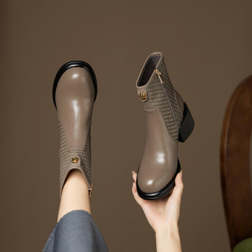 【预售5天】6cm圆头粗跟短靴女新款百搭高跟鞋编织时装切尔西靴MLD&AC1795 商品图0