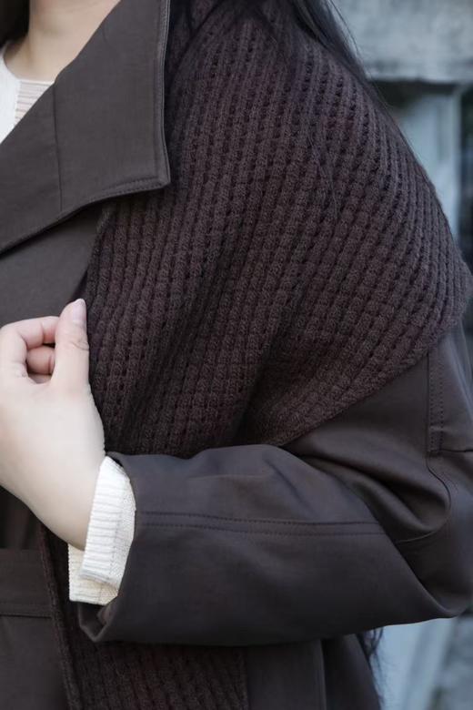 10天发货【一件穿出慵懒文艺范｜风衣感棉服】💫内里填充棉，成分80%棉，20%天丝，风衣型棉服，买1得3！赠专属披肩&腰带。咖/灰双色，解锁立领、翻领、敞开多种穿搭，时髦过冬！出口韩国款棉服 商品图14