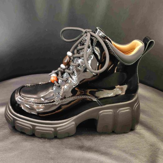 LFGJX0411凌介女鞋 时尚百搭小短靴 商品图1