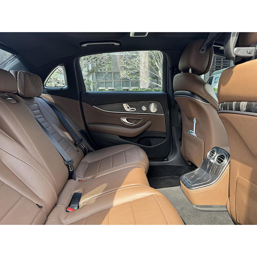 奔驰 E级 E300L豪华型【长租-北京】 商品图5