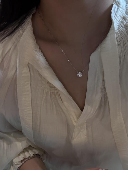 鼻屎钻项链丨露思同款 2克拉3克拉超闪火彩鼻屎钻项链 商品图1