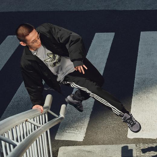 Adidas阿迪达斯SWEAT CREW男子 毛圈布格纹印花运动宽松卫衣套头衫KC0117 商品图7