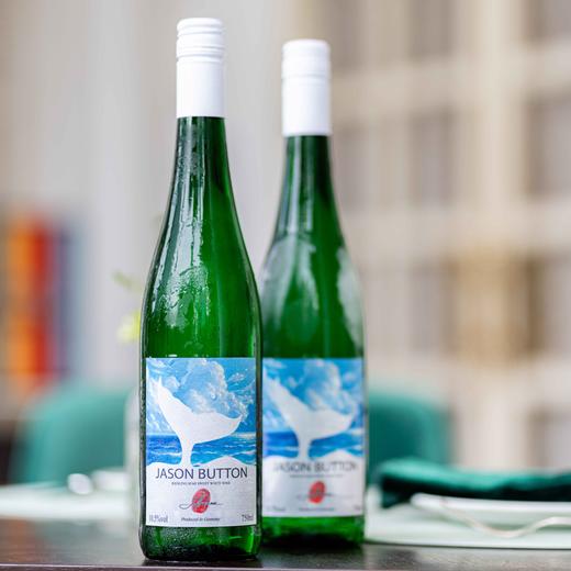 疯抢中！！C*TV力荐【买6瓶礼盒装更优惠】【德国原瓶进口】鲸迈雷司令半甜白葡萄酒 10.5%vol 750ml/瓶 商品图5