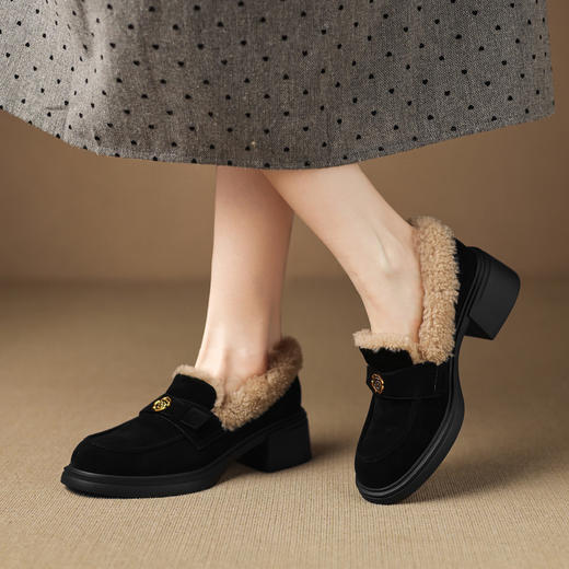 【预售5天】时尚百搭深口单鞋女加绒加厚圆头中跟粗跟真皮磨砂皮乐福鞋女ASZ&KL777R 商品图3