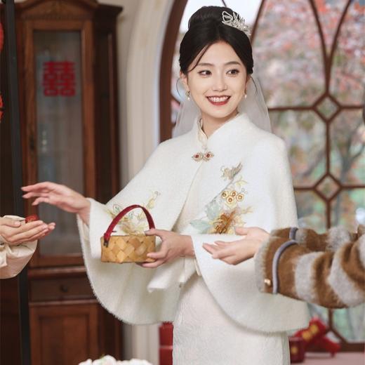 刺绣披肩新娘装，复合蕾丝长款旗袍两件套国风旗袍LJX-875 商品图3