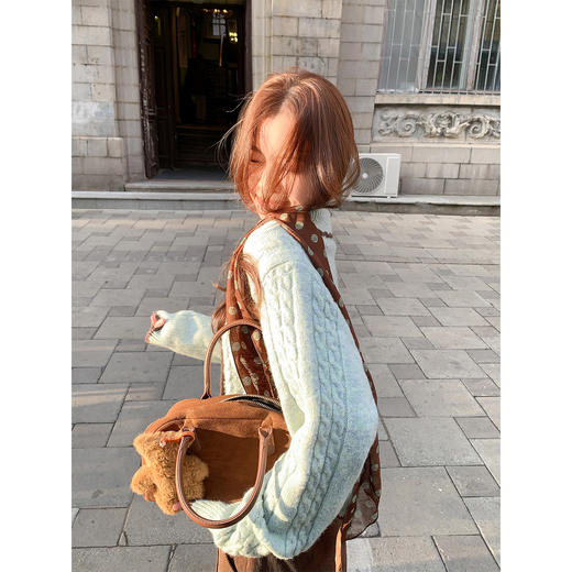 <曾小咸推荐>2.8现货秒杀 ！微信超特价！撞色边开衫 日常189.99 立减100 秒杀89.99！！半身裙  秒杀69.99！ 波点针织衫 秒89.99！ 商品图4