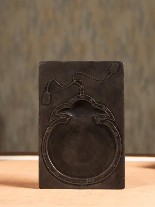 清中期 布袋纹长方端砚（红木砚盒） 商品图2